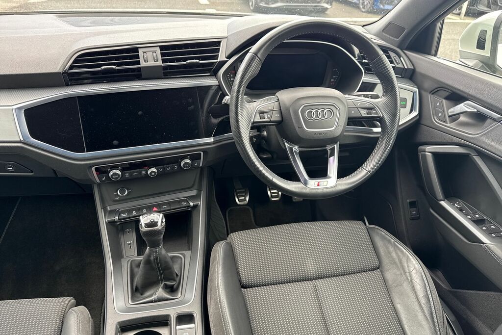 Audi Q3 Rs Q3 Sportback Tfsi Sport Edition Quattro S-a Black #17