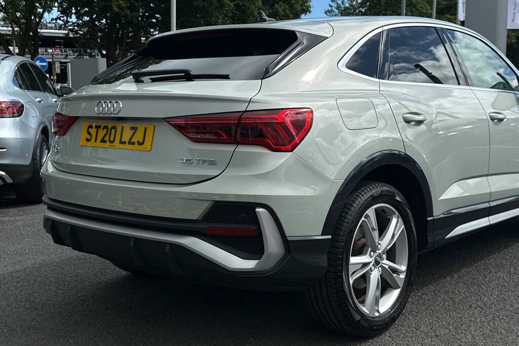 Audi Q3 Rs Q3 Sportback Tfsi Sport Edition Quattro S-a Black #32
