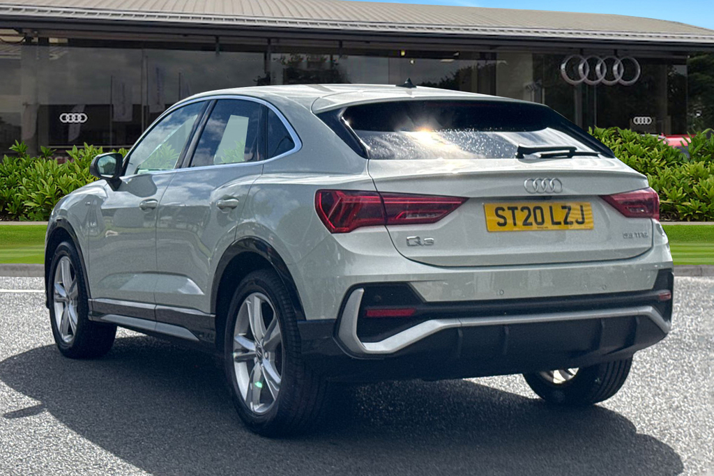 Audi Q3 S Line 35 Tfsi 150 Ps 6-Speed Silver #2
