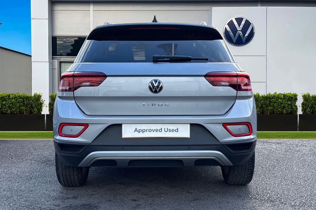 Volkswagen T-Roc 1.5 Tsi Match Dsg Silver #4