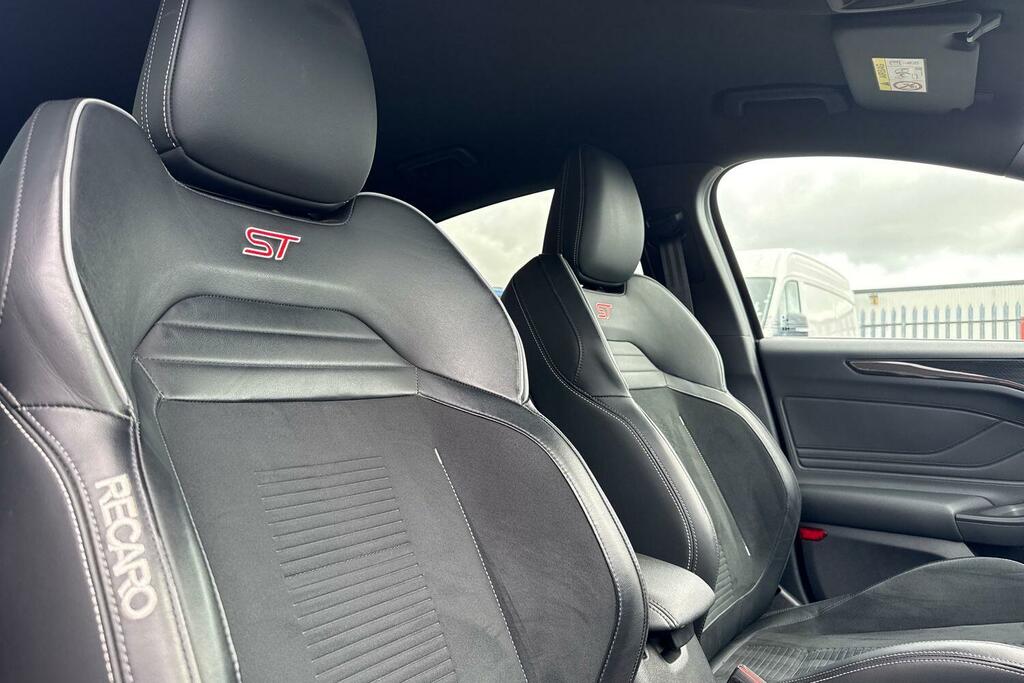 Ford Focus 1.0T Ecoboost Titanium Edition Estate M Blue #20