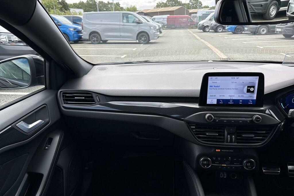 Ford Focus 1.0T Ecoboost Titanium Edition Estate M Blue #14