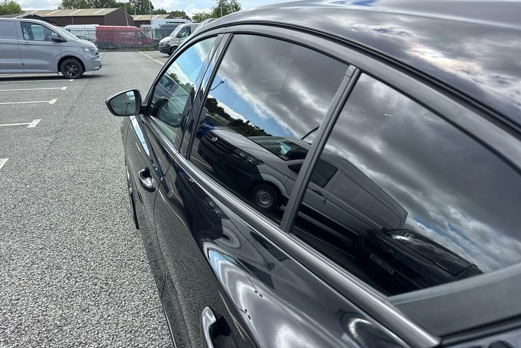 Ford Focus 1.0T Ecoboost Titanium Edition Estate M Blue #31