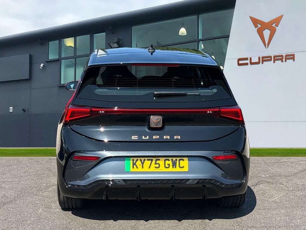 Cupra Born 170Kw E-boost V1 59Kwh KY75GWC Black #4