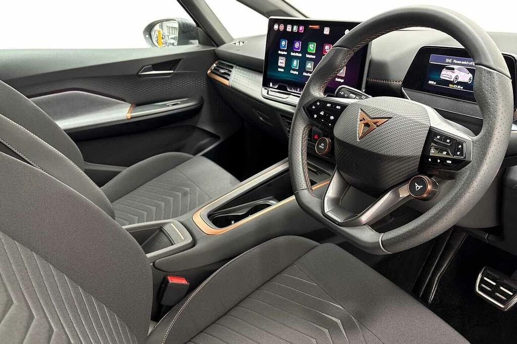 Cupra Born 170Kw E-boost V2 59Kwh KN75YRW Silver #6