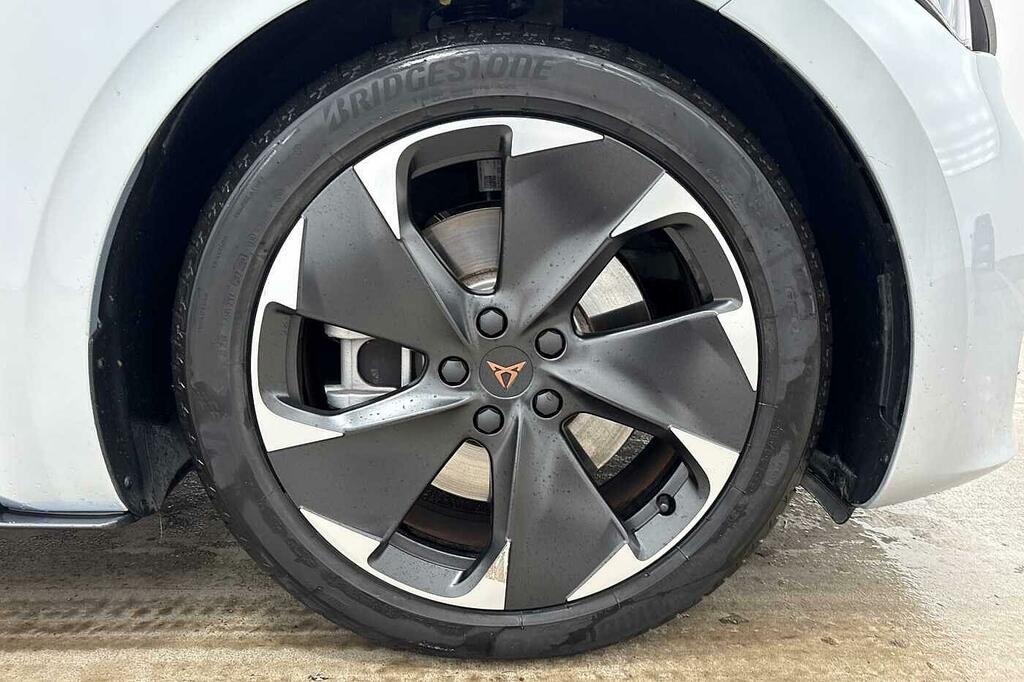 Cupra Born 170Kw E-boost V2 59Kwh KN75YRW Silver #5