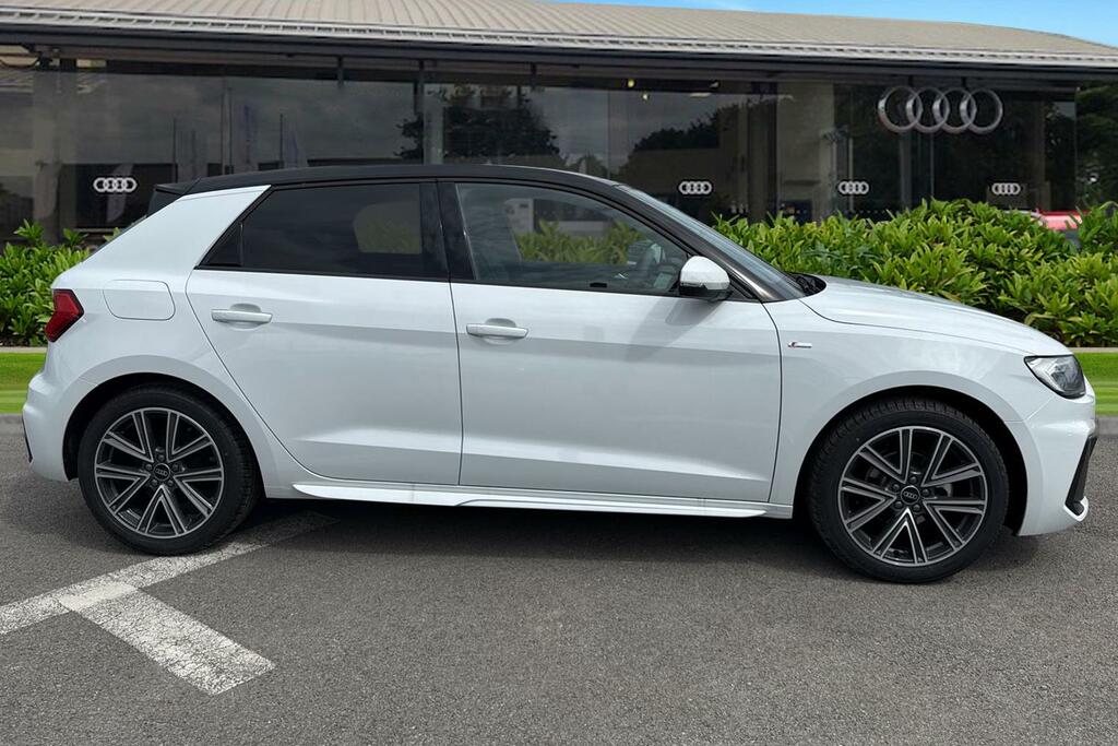 Audi A1 S Line 25 Tfsi 95 Ps 5-Speed PN26FXJ White #3