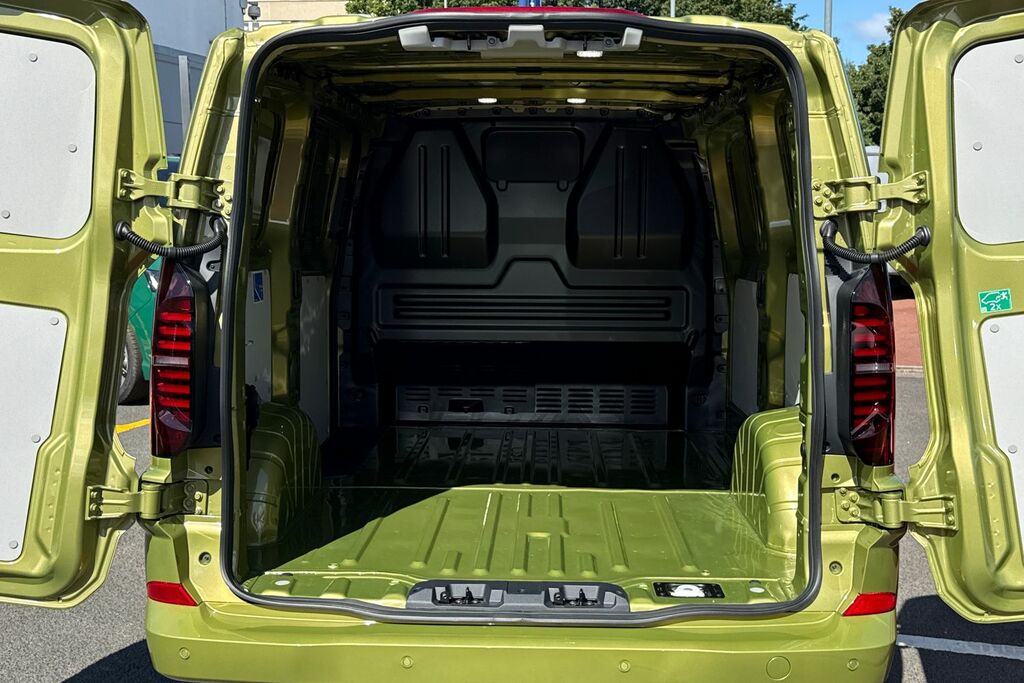 Volkswagen Transporter 2.0 Tdi 110 Commerce Pro Van Green #6