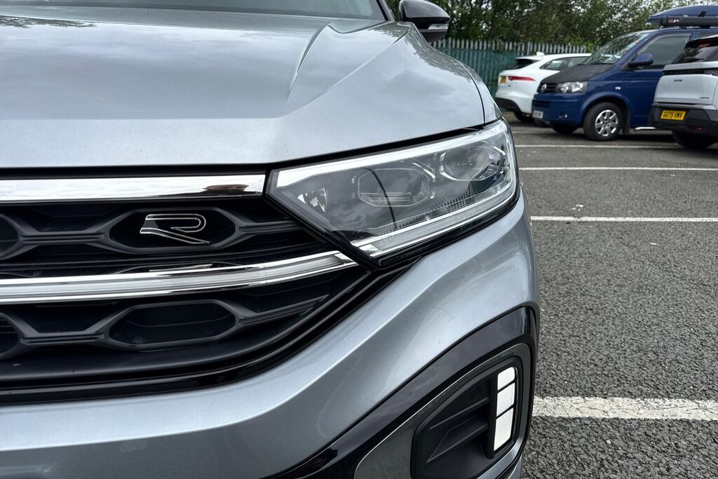 Volkswagen T-Roc Volkswagen T-roc Hatchback 1.5 Tsi Match Black #31