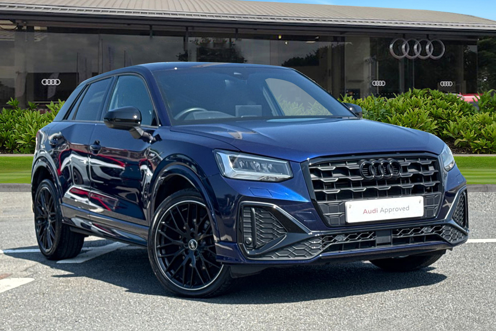 Audi Q2 Black Edition 35 Tfsi 150 Ps S Tronic Blue