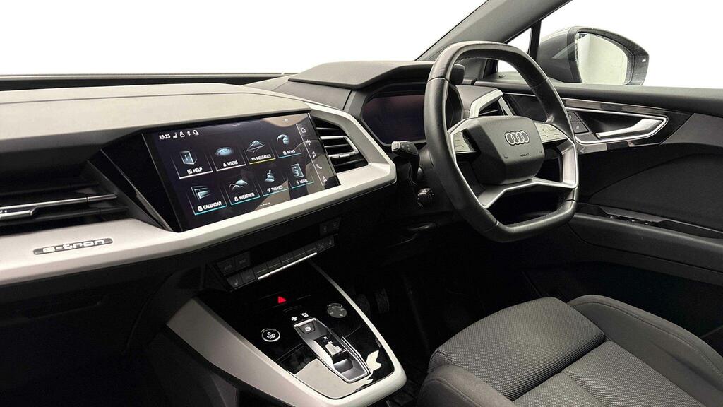 Audi Q4 E Tron Q4 Sport 35 E-tron 125,00 Kw Grey #2