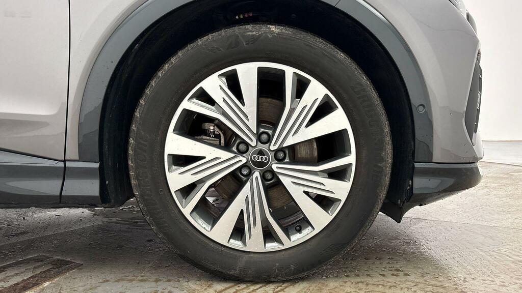 Audi Q4 E Tron Q4 Sport 35 E-tron 125,00 Kw Grey #5