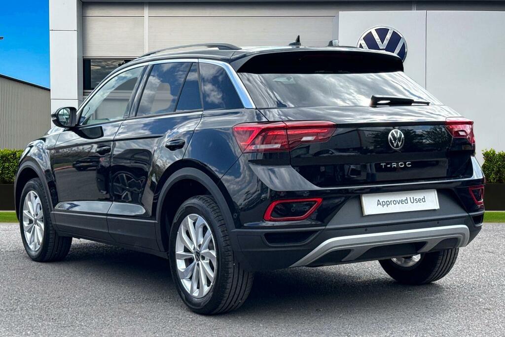 Volkswagen T-Roc 1.5 Tsi Match Dsg Black #2