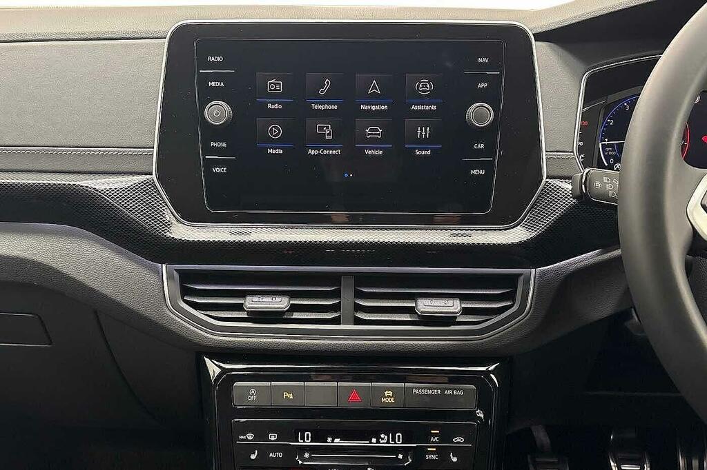 Volkswagen T-Cross 1.0 Tsi Black Edition White #12