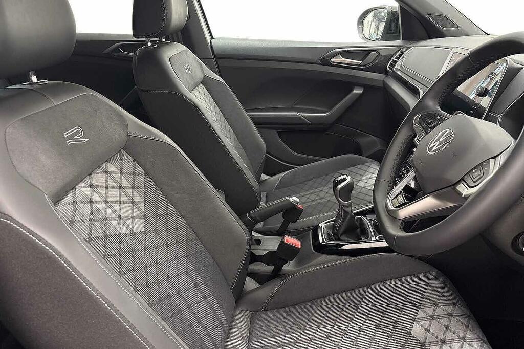 Volkswagen T-Cross 1.0 Tsi Black Edition White #10