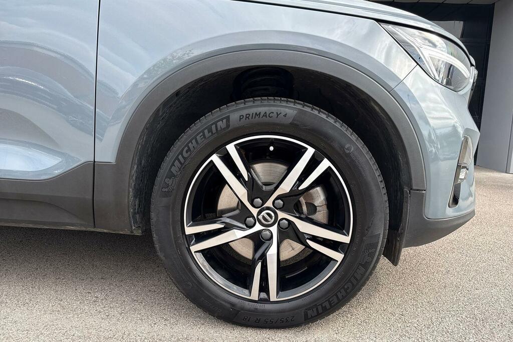 Volvo XC40 2.0 B3p Plus Dark Grey #6