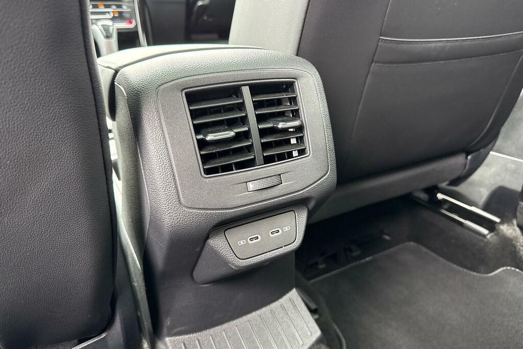 Volkswagen T-Roc 1.5 Tsi R-line Dsg 150 Ps Grey #36