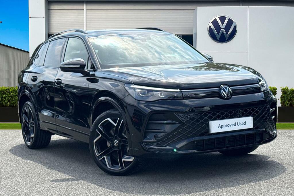 Volkswagen Tiguan 2.0 Tdi R-line Dsg Sunroof, Black Style Packa Black