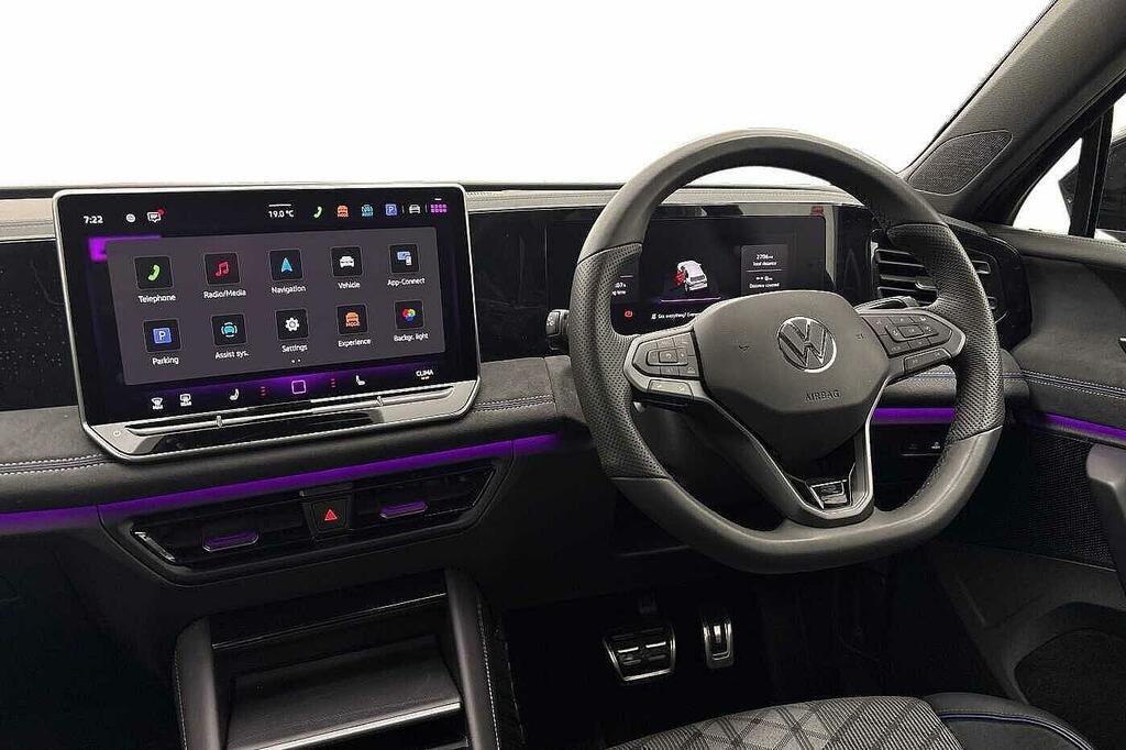 Volkswagen Tiguan 2.0 Tdi R-line Dsg Sunroof, Black Style Packa Black #2