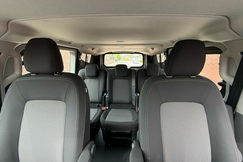 Volkswagen E-Transporter Lwb 218Ps 65Kwh 5 Seats KW75MZL Black #6