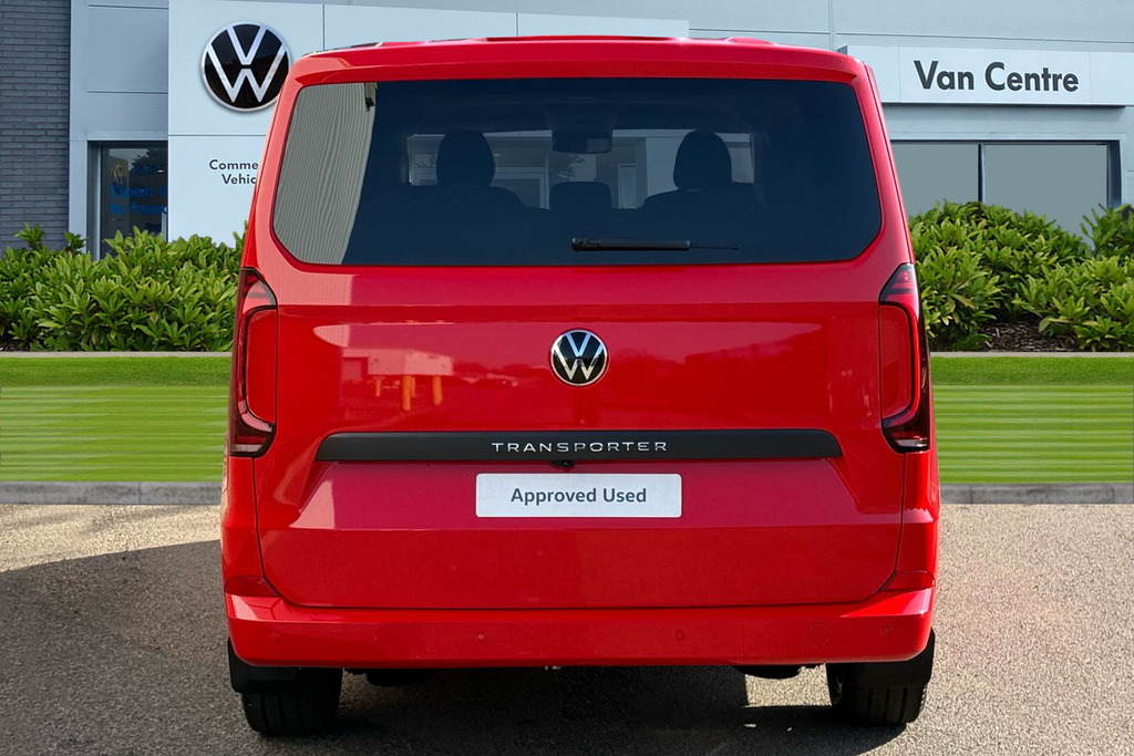 Volkswagen Transporter 2.0 Tdi 150Ps Commerce Pro Kombi Van Red #4