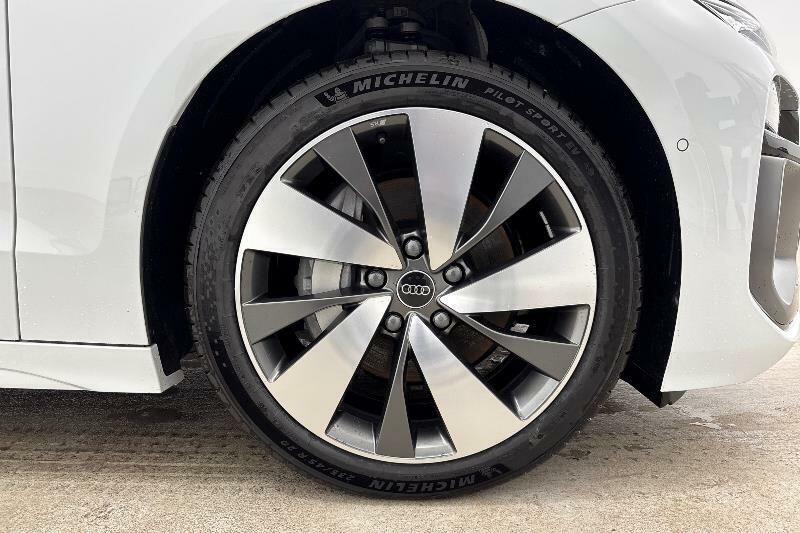 Audi A6 270Kw Performance 100Kwh S Line White #5