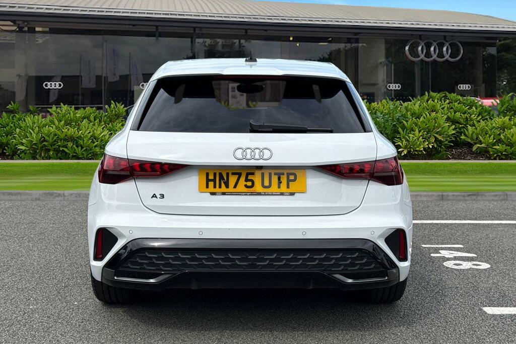 Audi A3 S Line Tfsi 116 Ps S Tronic HN75UTP White #4