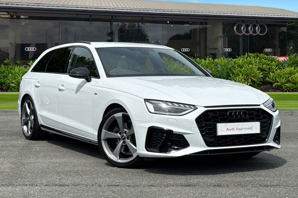 Audi A4 Avant Avant Black Edition 35 Tfsi 150 Ps S Tronic White
