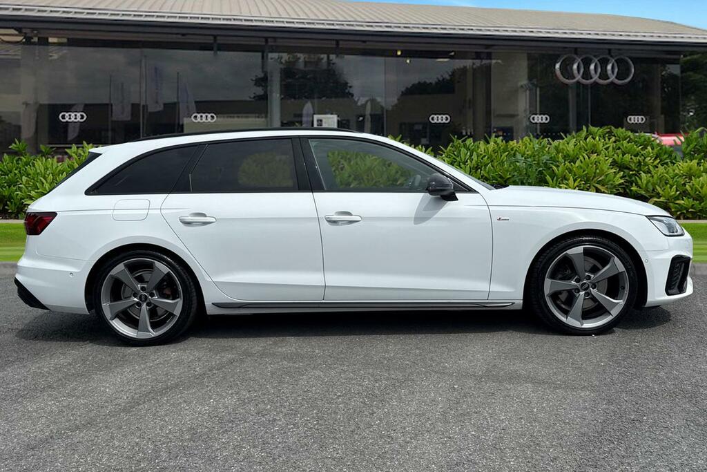 Audi A4 Avant Avant Black Edition 35 Tfsi 150 Ps S Tronic White #3