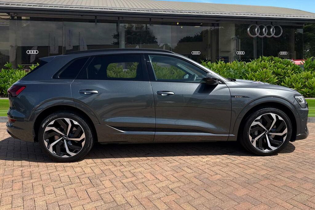 Audi E-tron Black Edition 55 Quattro 300,00 Kw GJ72TFY Grey #3