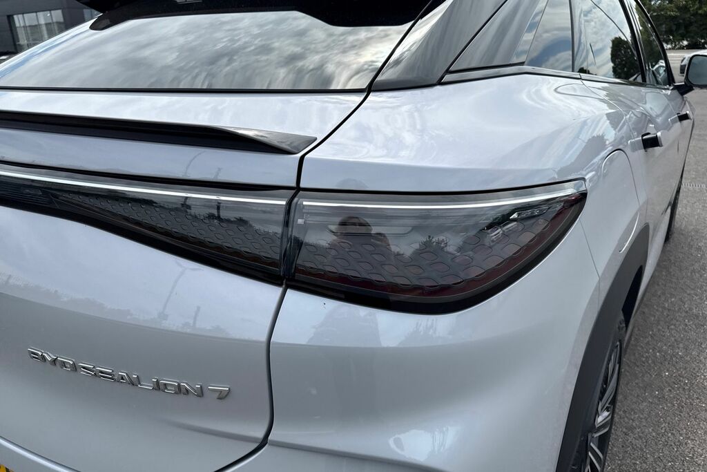 Byd Sealion 7 Byd Sealion 7 Estate 390Kw Design Awd 83Kwh Au White #15