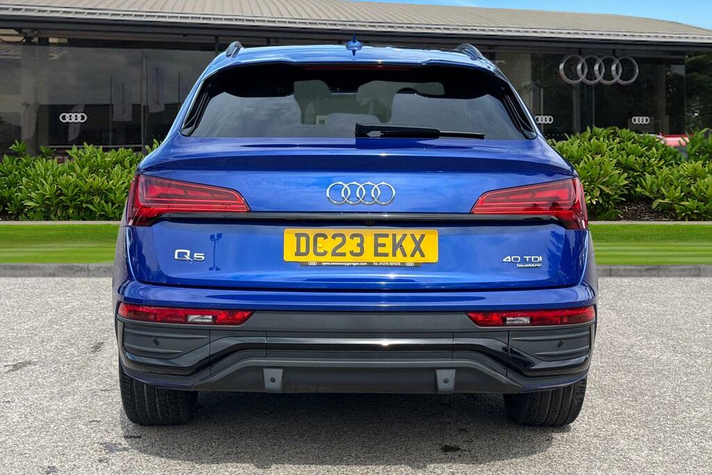 Audi Q5 Edition 1 40 Tdi Quattro 204 Ps S Tronic DC23EKX Blue #4