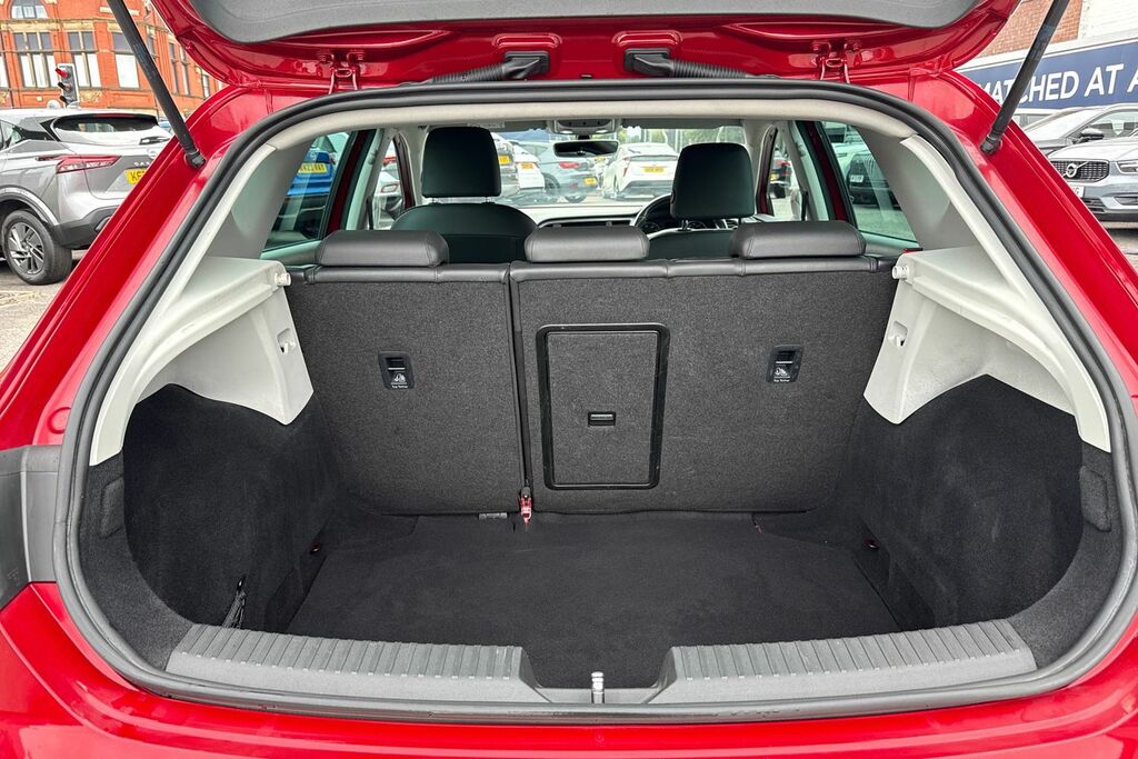 Seat Leon 1.4 Ecotsi Xcellence Technology Euro 6 Ss Red #6
