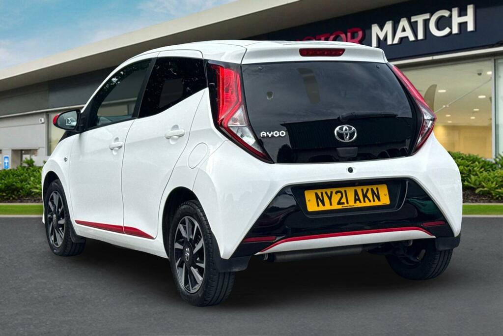 Toyota Aygo 1.0 Vvt-i X-trend Euro 6 Ss White #2