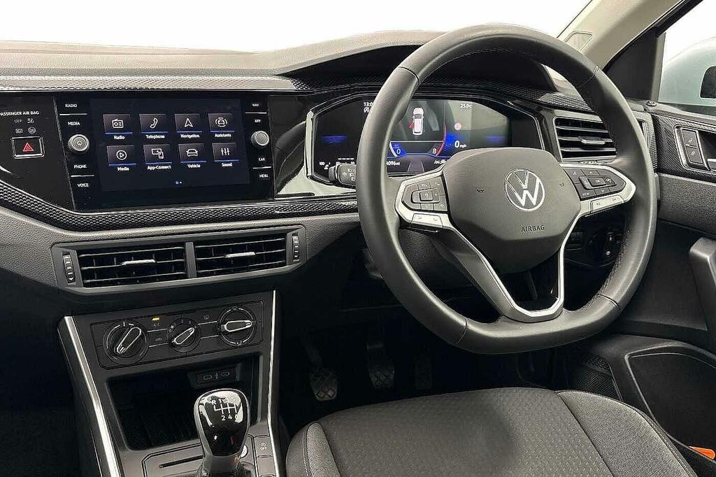 Volkswagen Taigo 1.0 Tsi 115 Match Silver #2