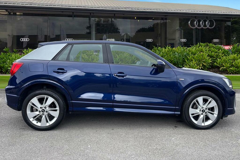 Audi Q2 S Line 35 Tfsi 150 Ps S Tronic PJ23OKD Blue #3