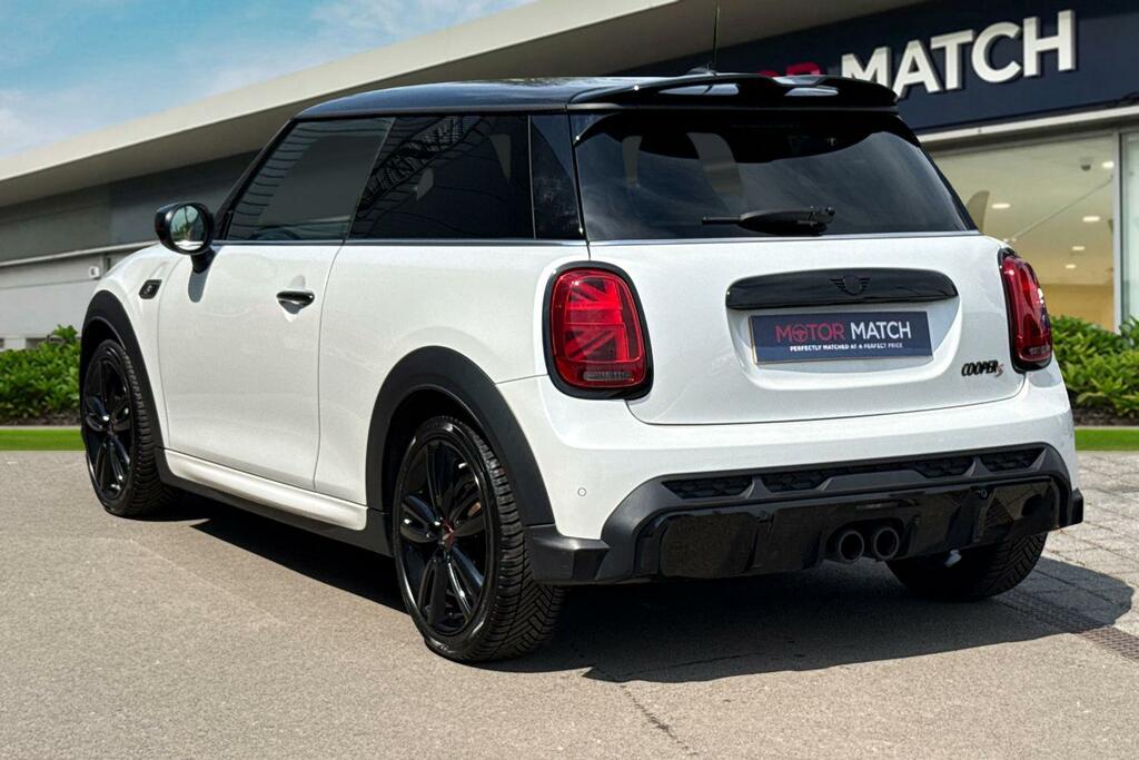 Mini Hatch 2.0 Cooper S Sport Steptronic Euro 6 Ss PK24BRZ White #2