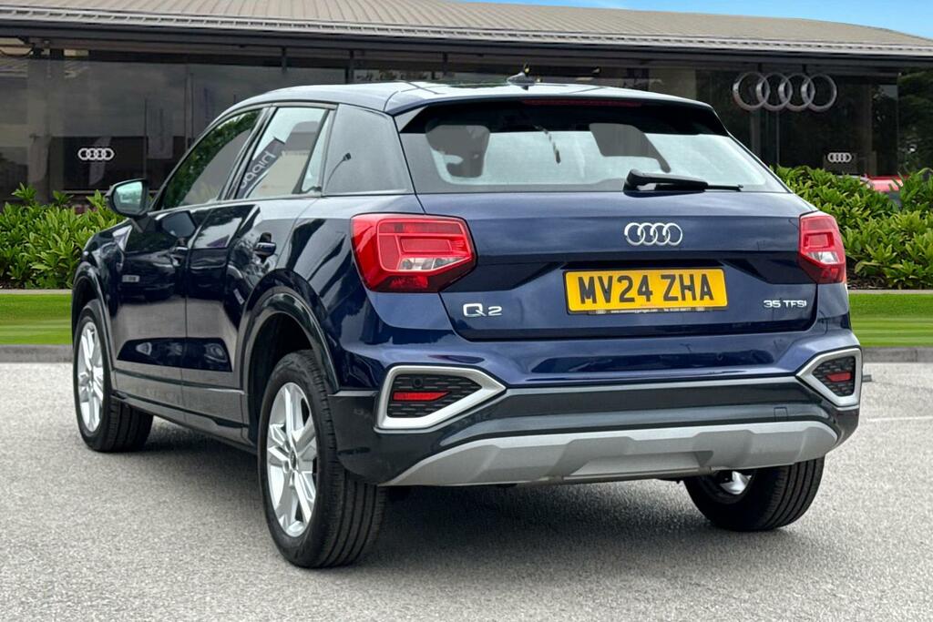 Audi Q2 Sport 35 Tfsi 150 Ps 6-Speed Blue #2
