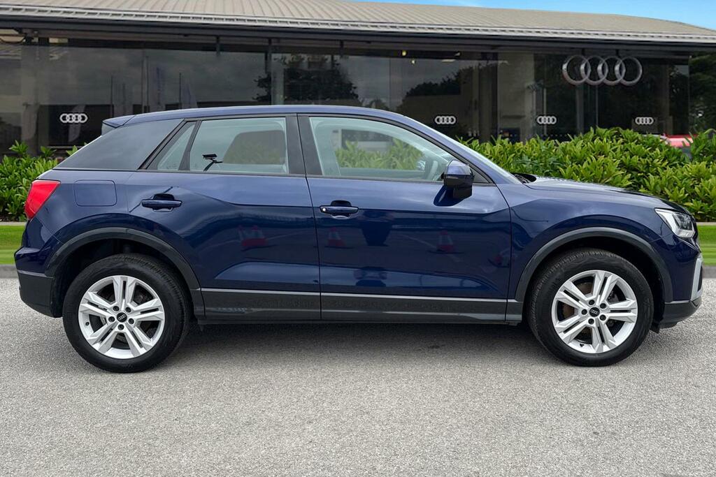 Audi Q2 Sport 35 Tfsi 150 Ps 6-Speed Blue #3