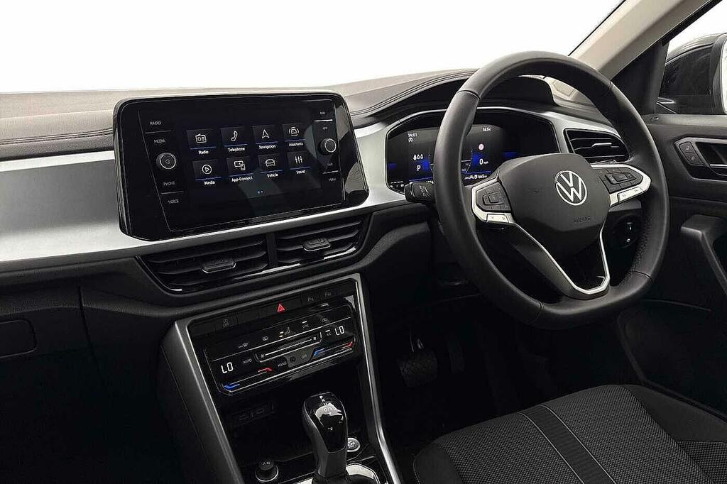 Volkswagen T-Roc 1.5 Tsi Match Dsg Rear View Camera, Keyless A Black #2
