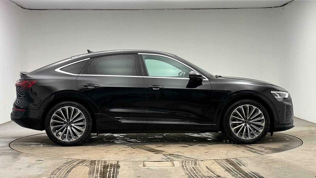 Audi Q8 e tron Sportback S Line 55 E-tron Quattro 300,00 Kw Black #4