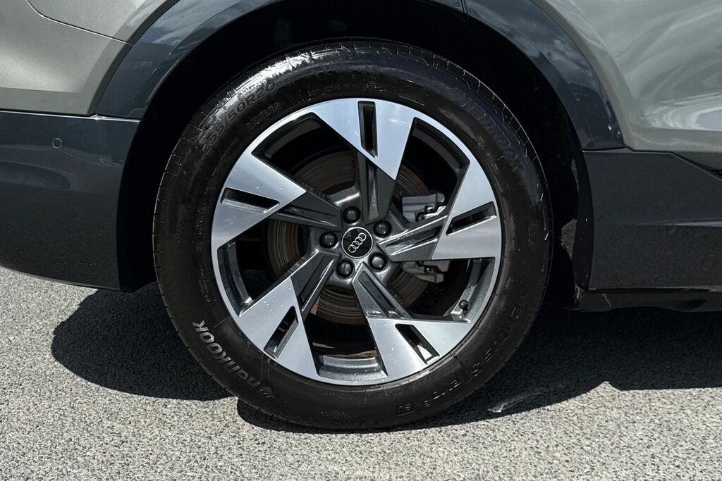 Audi Q8 e tron Sportback S Line 50 E-tron Quattro 250,00 Kw Black #12
