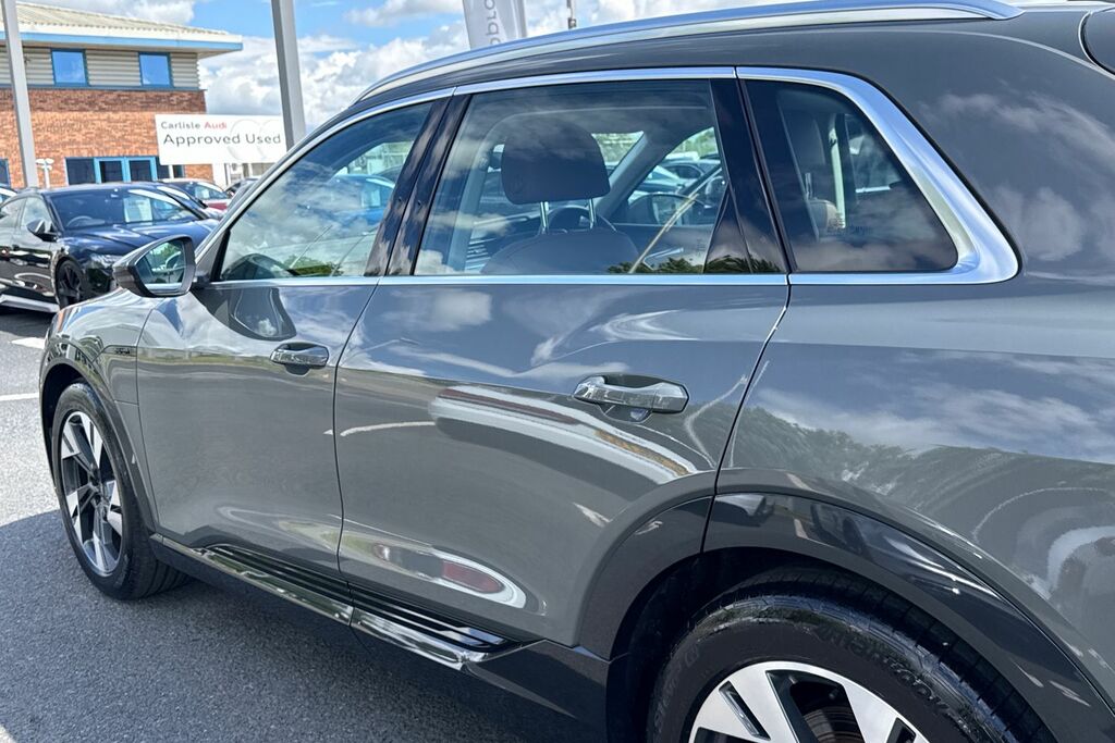Audi Q8 e tron Sportback S Line 50 E-tron Quattro 250,00 Kw Black #29