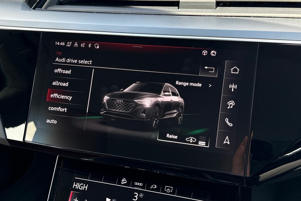 Audi Q8 e tron Sportback S Line 50 E-tron Quattro 250,00 Kw Black #53