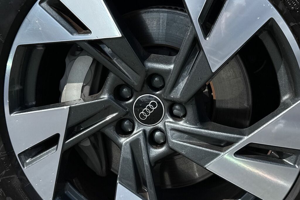 Audi Q8 e tron Sportback S Line 50 E-tron Quattro 250,00 Kw Black #24