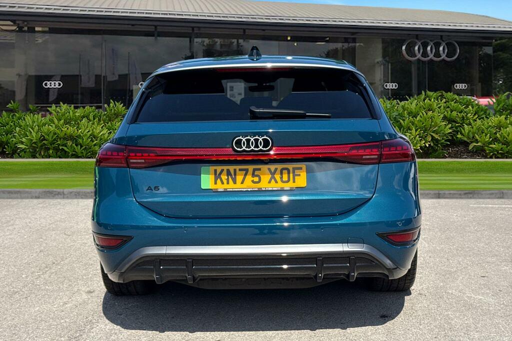 Audi A6 E-tron Avant Avant S Line E-tron 210,00 Kw Blue #4