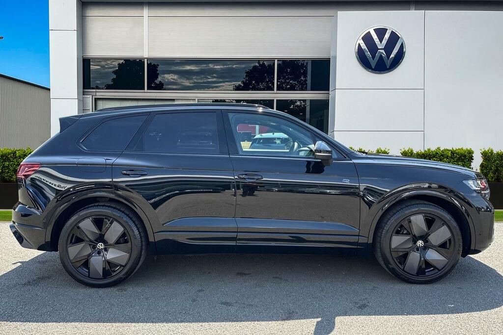 Volkswagen Touareg 3.0 V6 Tdi 4Motion 286 Black Edition Towbar, Dyna Black #3