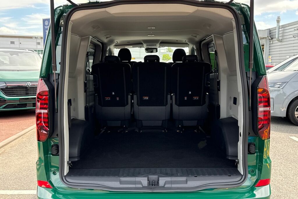 Volkswagen Transporter Sportline 2.0 Tdi 170 Sportline 75 Edition Kombi Van Green #6