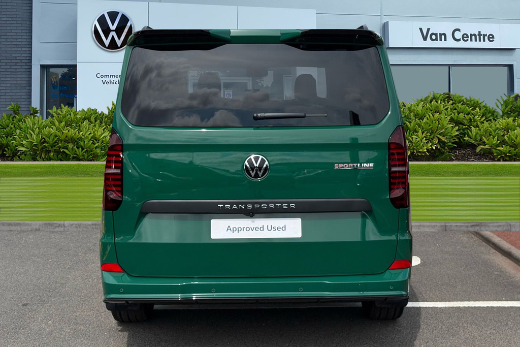 Volkswagen Transporter Sportline 2.0 Tdi 170 Sportline 75 Edition Kombi Van Green #4
