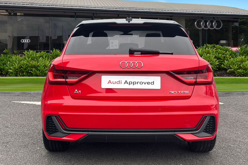 Audi A1 S Line 30 Tfsi 110 Ps 6-Speed Red #4